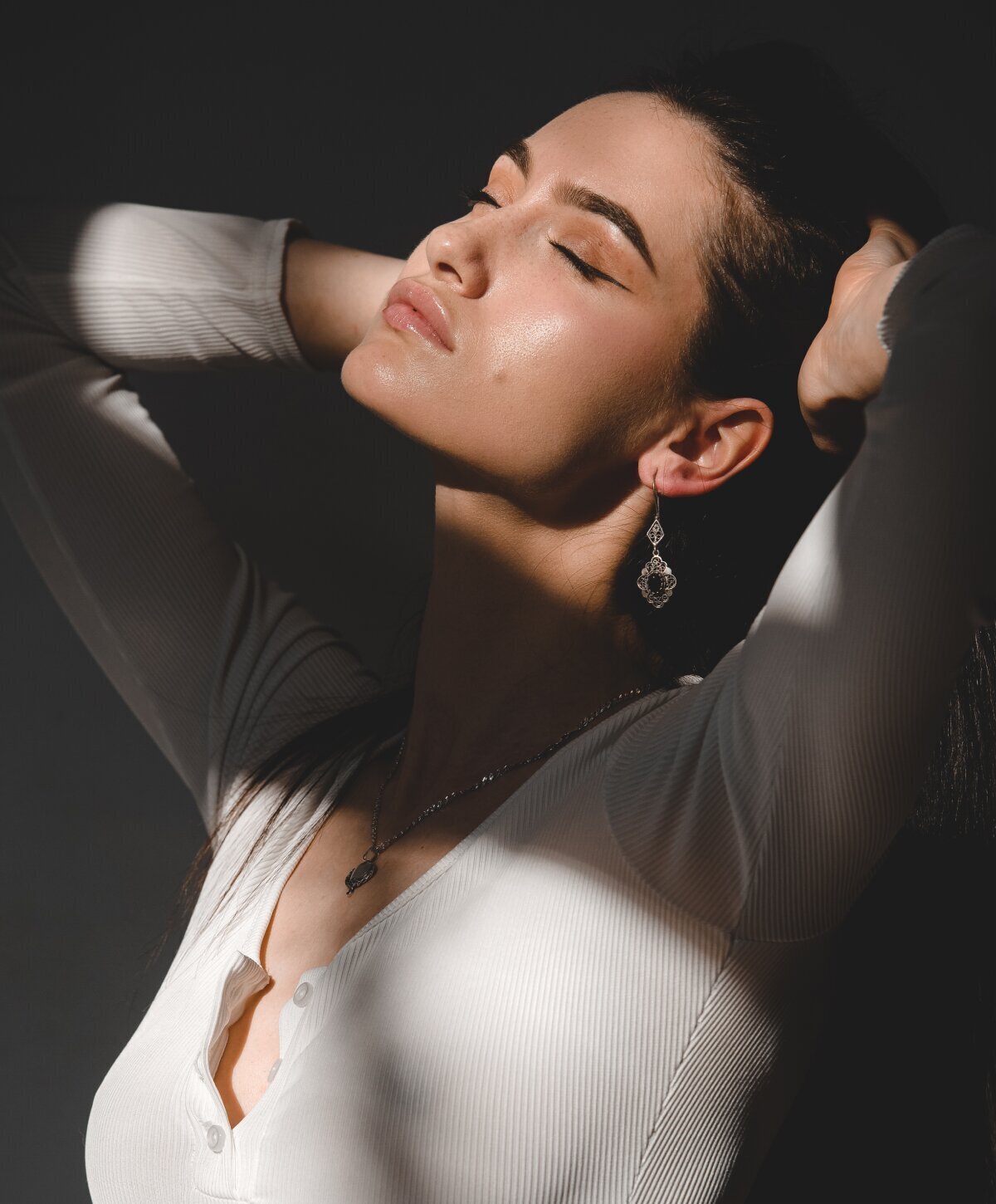 Kansas City Candela laser hair removal model with black hair